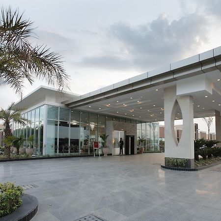 Oodles Hotel New Delhi Bagian luar foto