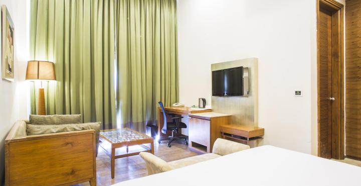 Oodles Hotel New Delhi Bagian luar foto