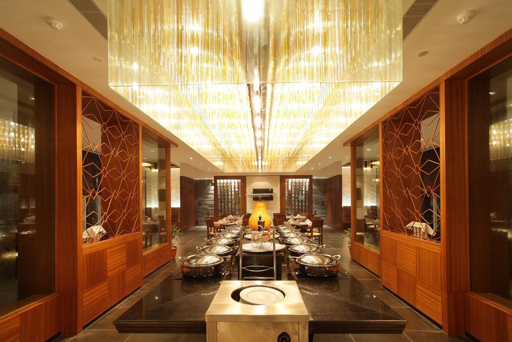 Oodles Hotel New Delhi Bagian luar foto