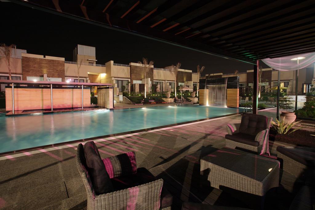 Oodles Hotel New Delhi Bagian luar foto