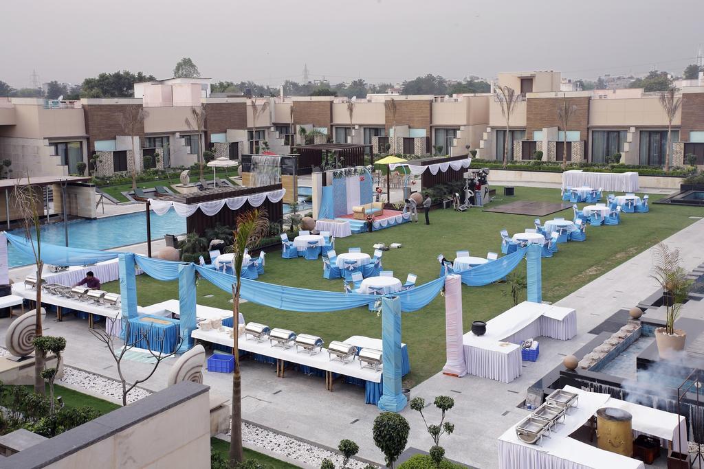 Oodles Hotel New Delhi Bagian luar foto